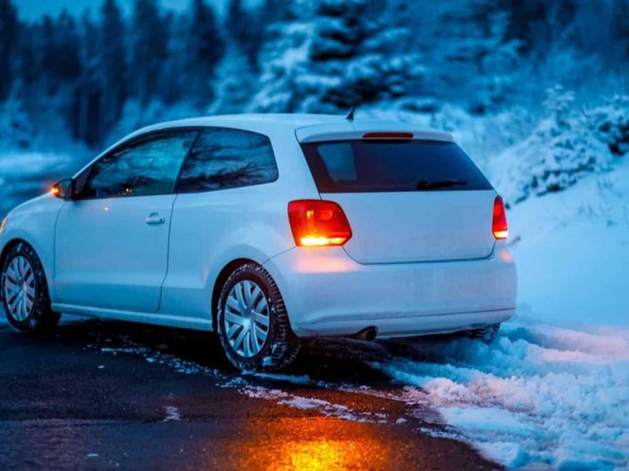 Мереке күндері қызметкерлер мен Настя арасындағы жыныстық қатынасты қараңыз