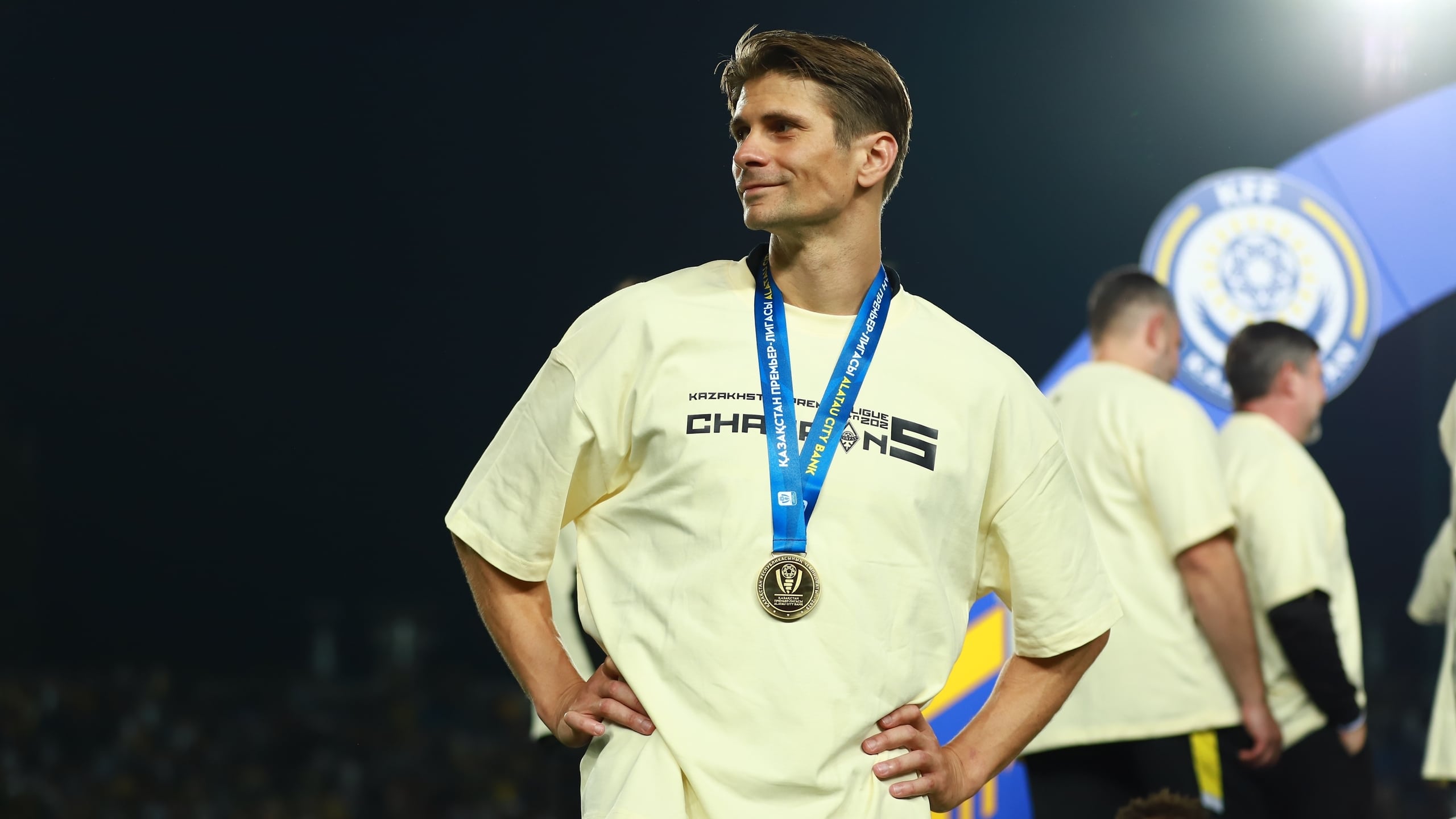 Главный тренер «Кайрата» Рафаэль Уразбахтин сообщил, что капитан команды Александр Мартынович пропустит матч Лиги чемпионов против «Интера»