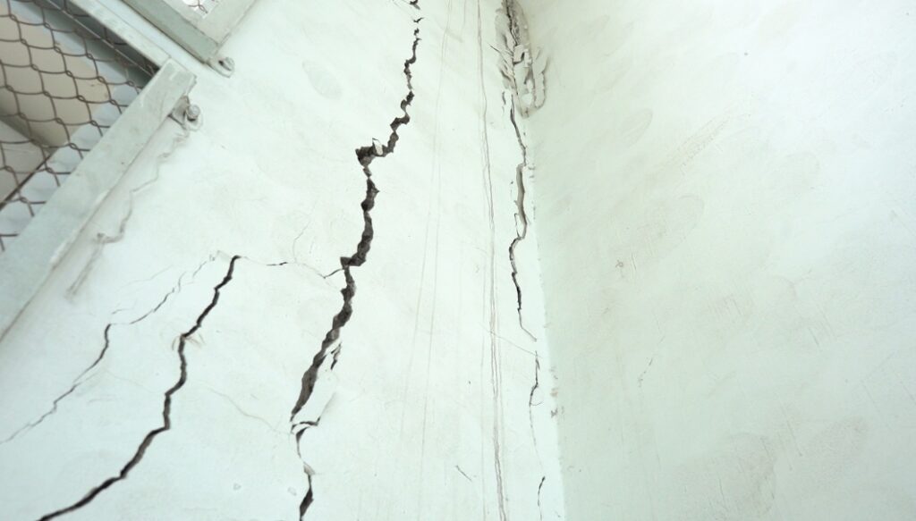 Шымкенттегі апаттық жағдайдағы мектептің жыры таусылар емес