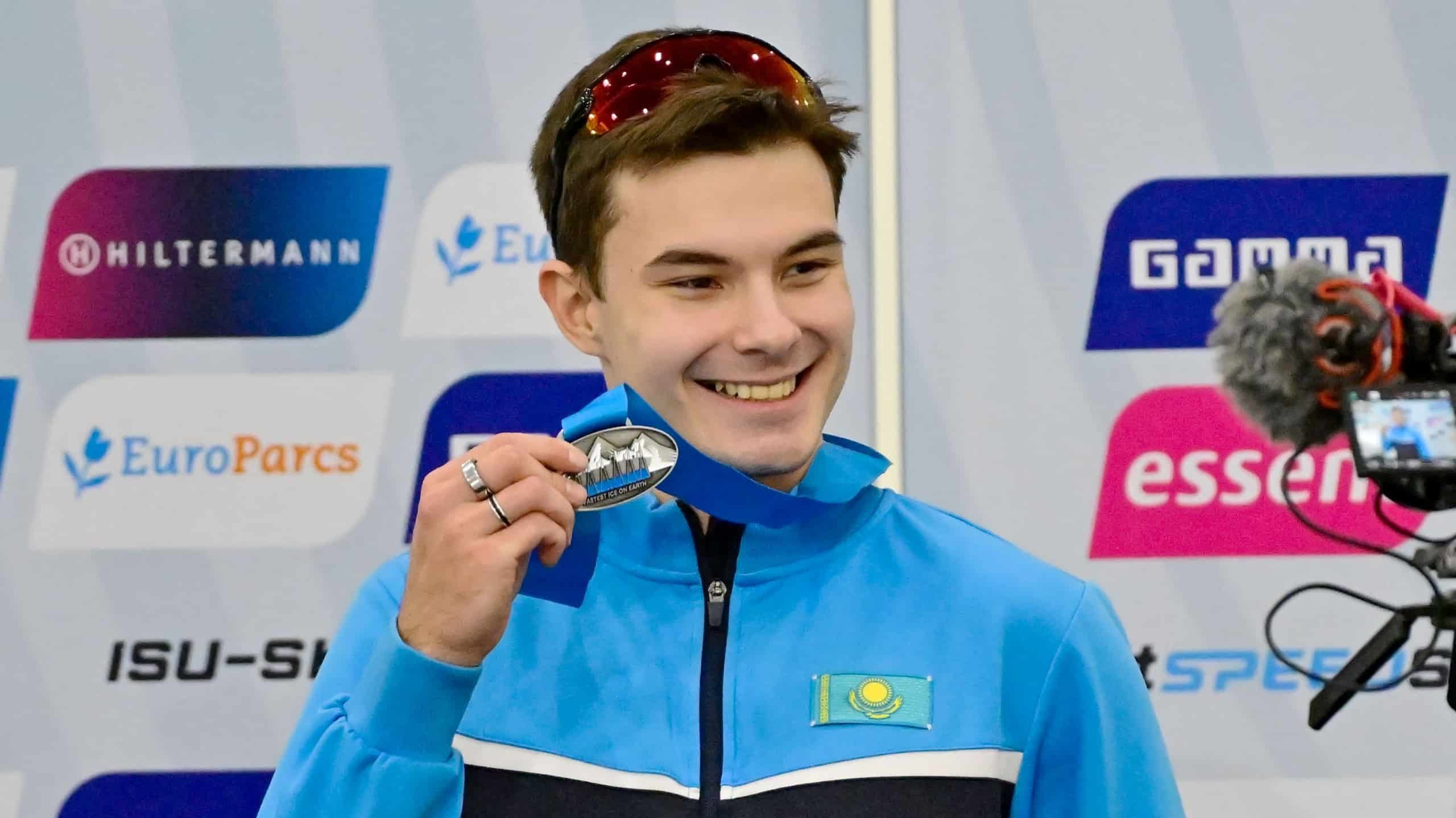 Казахстанский конькобежец Евгений Кошкин завоевал серебро на первом этапе Кубка мира-2025/26 в американском Солт-Лейк-Сити