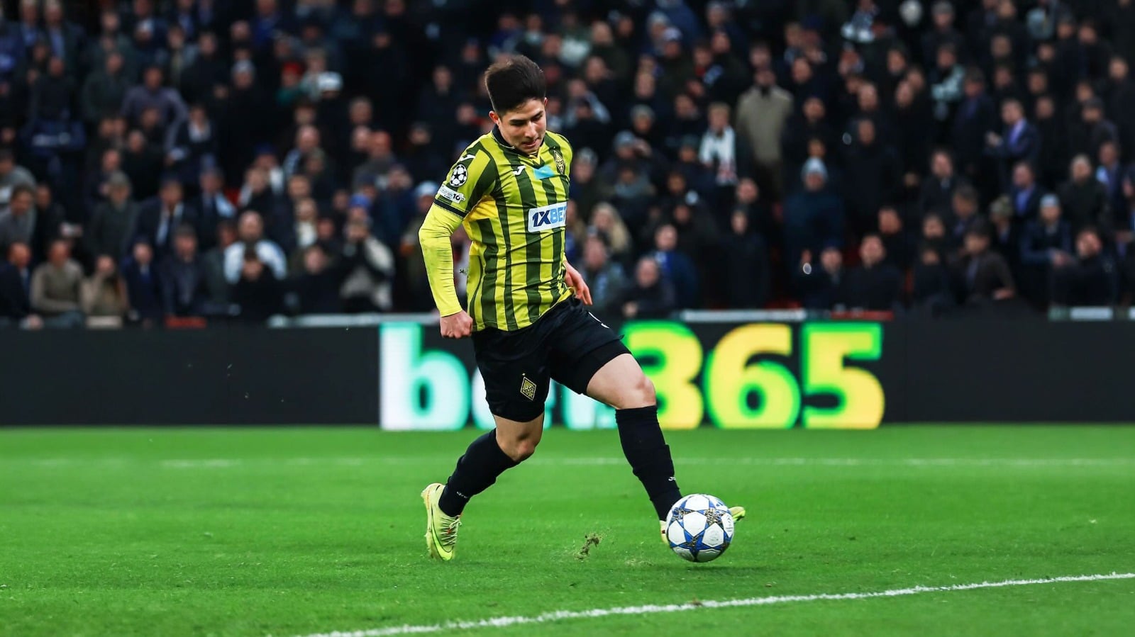 Забив в ворота «Копенгагена», нападающий «Кайрата» Дастан Сатпаев стал третьим самым молодым автором гола в Лиге чемпионов