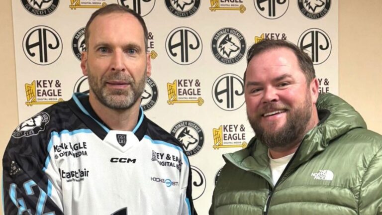 Former Chelsea legend Petr Cech returns to sport — in hockey