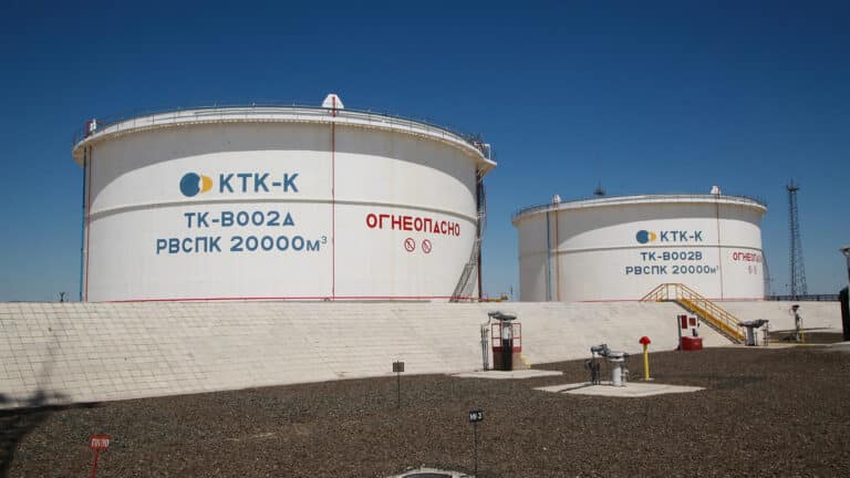 Putin authorizes Rosneft-Shell JV to sell stake in vital Caspian pipeline