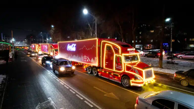 Holidays are сoming! Coca-Cola’s iconic red trucks hit the road in Kazakhstan