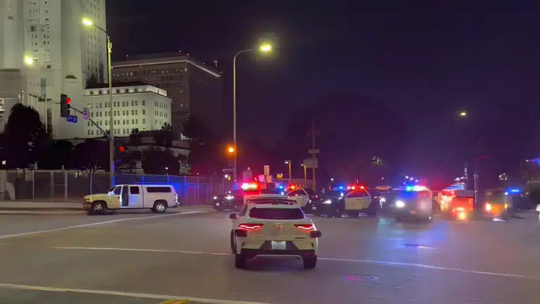 Waymo robotaxi drives through active police standoff in US