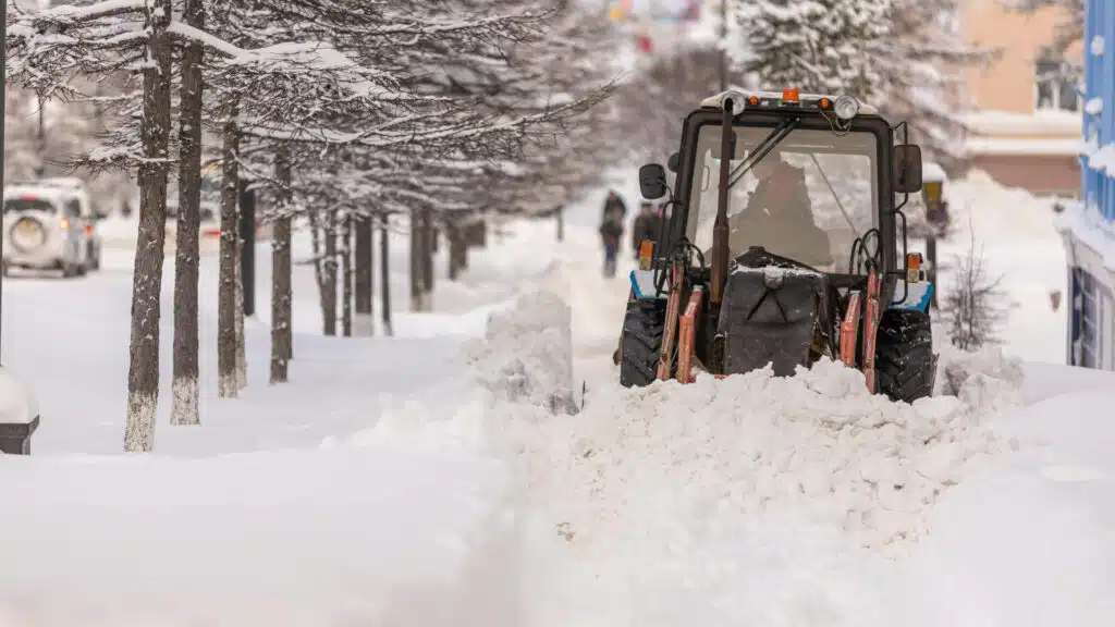 Казгидромет предупредил о сильных снегопадах и морозах до –30