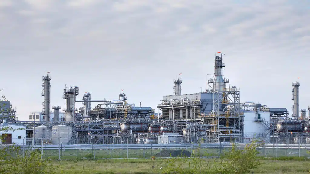 В Казахстане будут следить за крупными налогоплательщиками: кто вошел в список/kmg.kz, бильд-редактор: Адэлина Мамедова