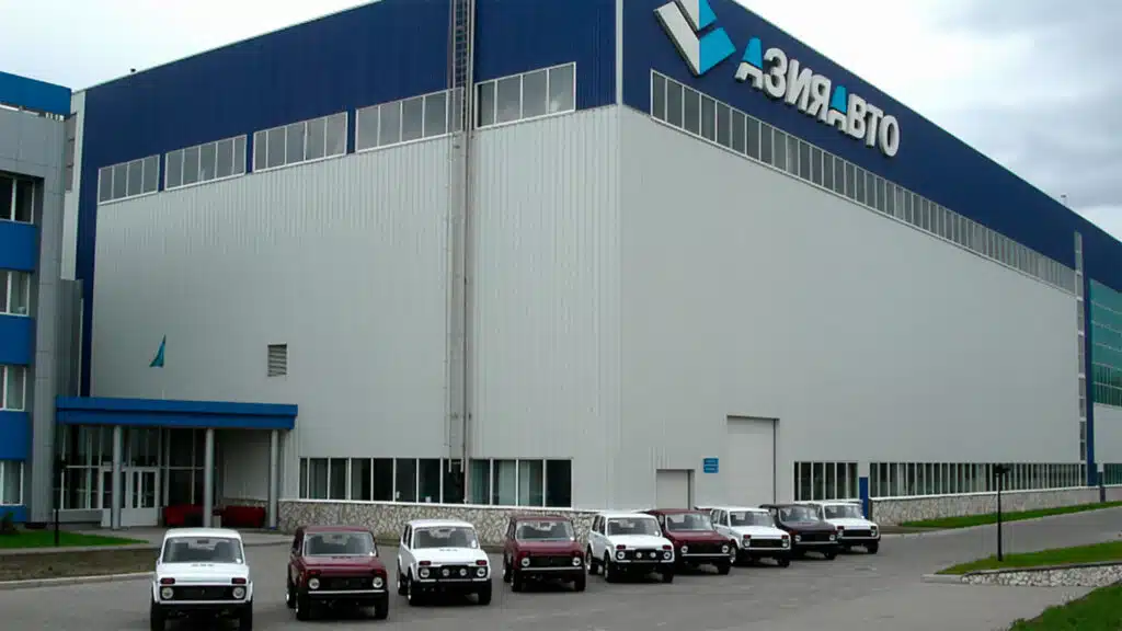 Автомобили могут начать производить на заводе осужденного миллионера Балушкина/oskemen.info бильд-редактор: Серикжан Ковланбаев