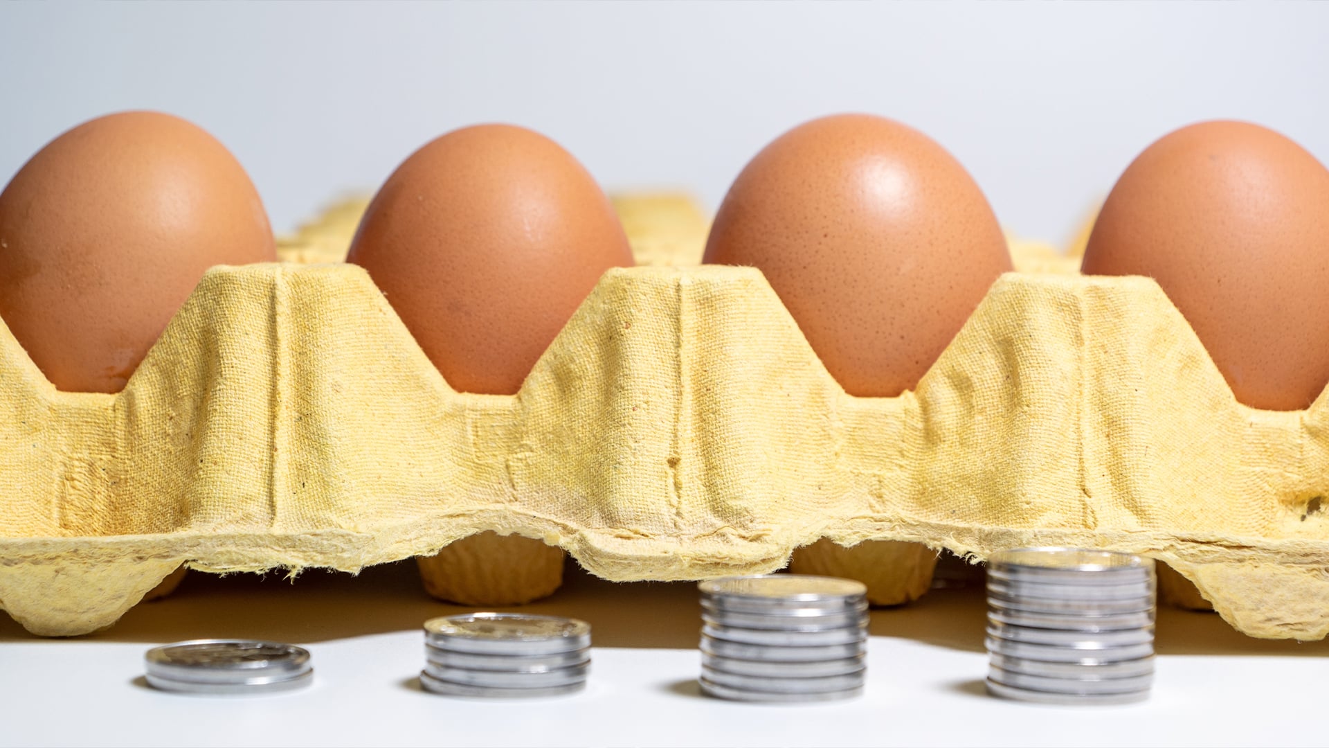 Казахстанцам не стоит расслабляться из-за замедления инфляции