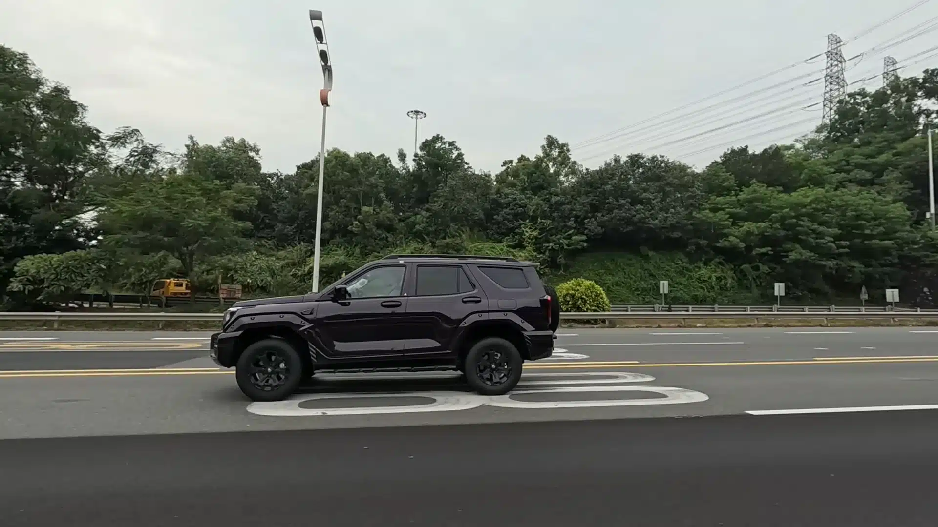 обзор Tank 400 Hi4Z, гибрид танк 400 обзор