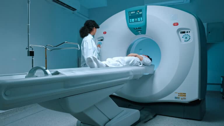 Пенсионные под запретом: ограничат ли теперь лечение рака и опасных болезней