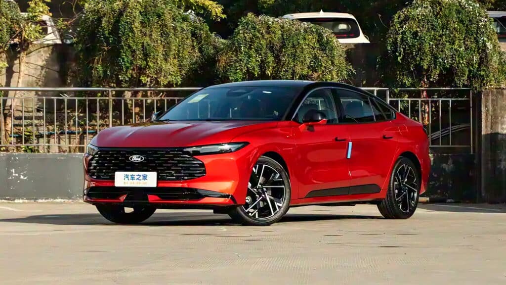 Китайский «американец» Ford Mondeo обновился и стал мощнее