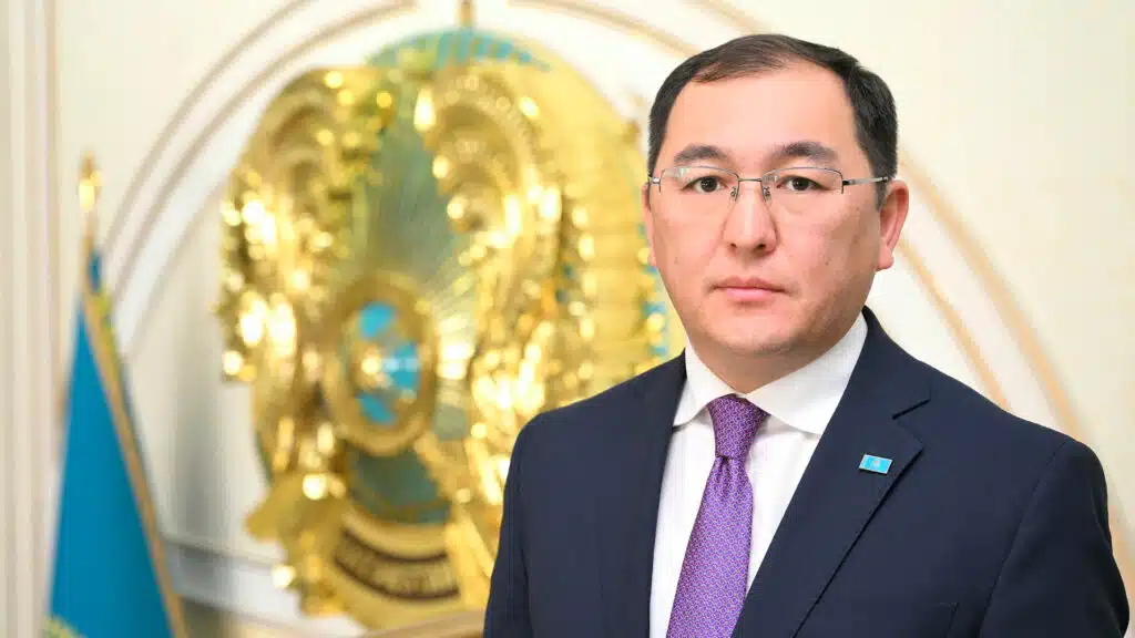 Айбек Смадияров