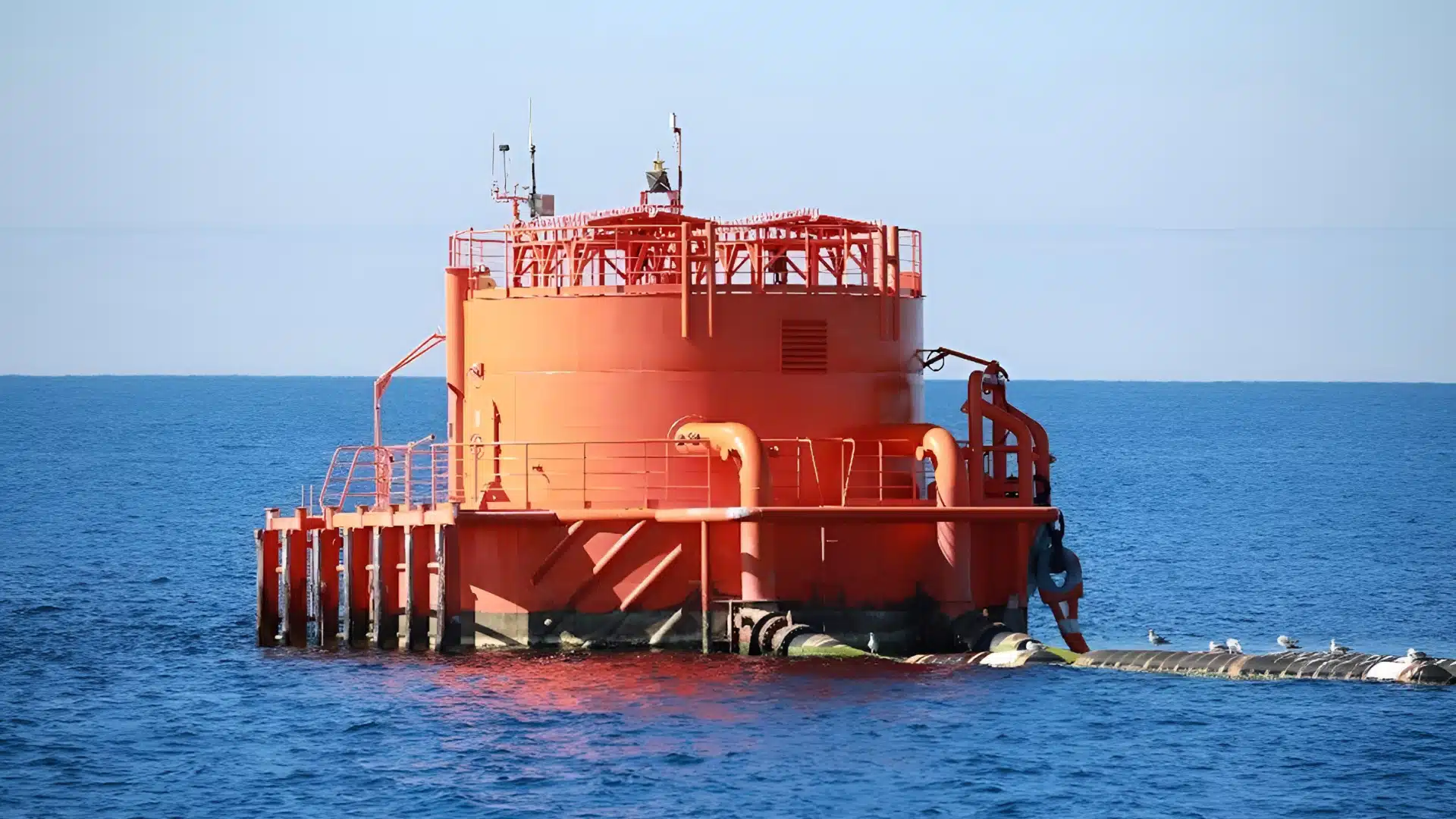 Глава МИД провел переговоры об атаках на КТК с Украиной