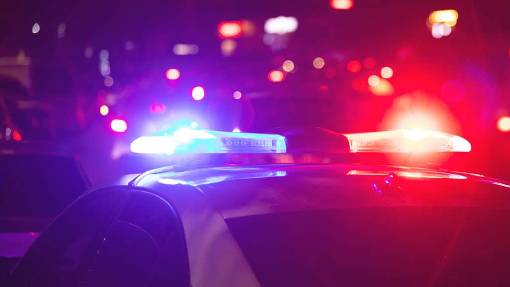 «Тойота Камри» автокөлігінің жүргізушісі жол қозғалысы қауіпсіздігін қамтамасыз етуші патрульдік полиция инспекторын қағып кеткен / фото: / фото: KursivMedia мұрағаты