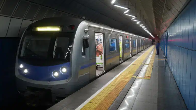 Когда в Алматы откроют новые станции метро, ответил аким