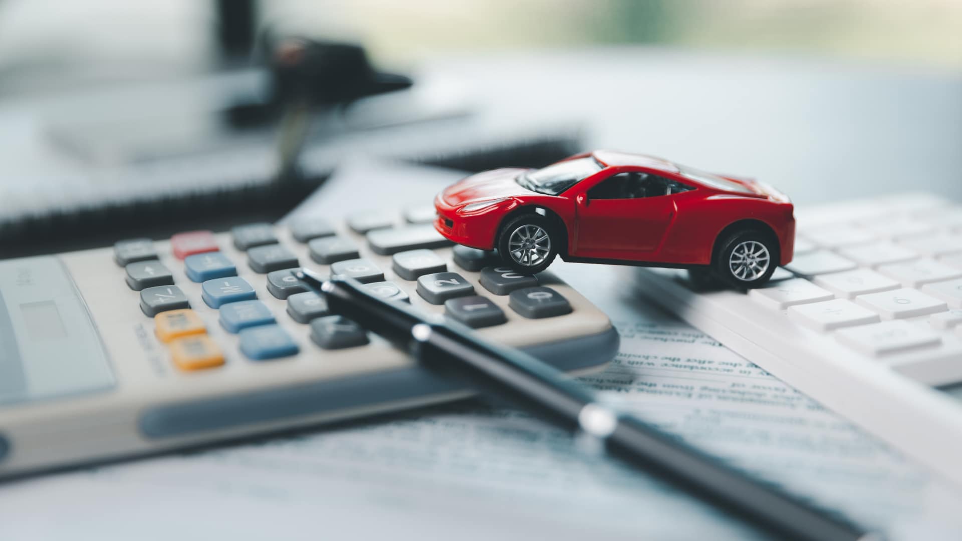 Казахстанцы задолжали 13 млрд тенге по налогу на транспорт