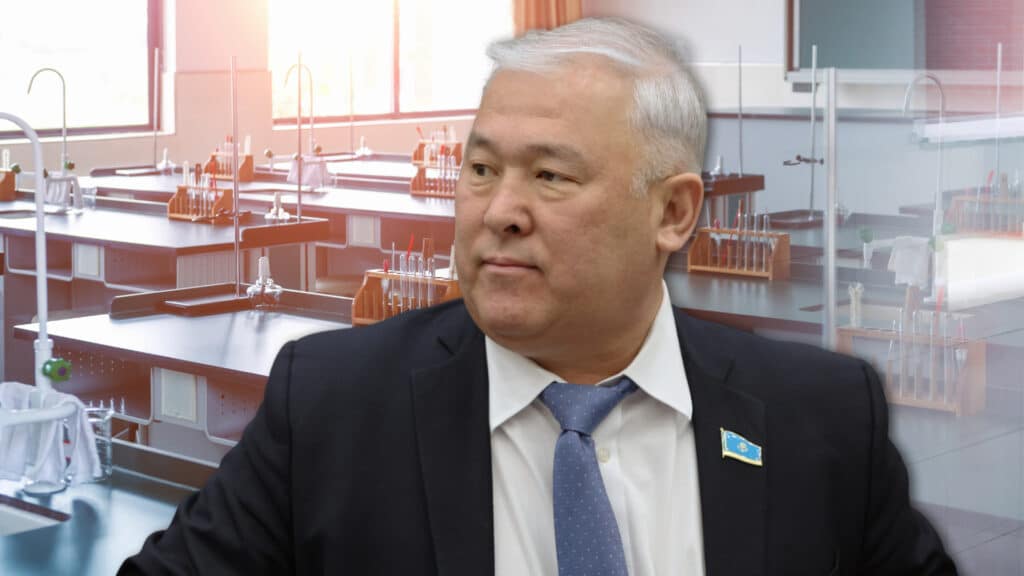 Абенов выступил против объединения физики, химии и биологии в школах