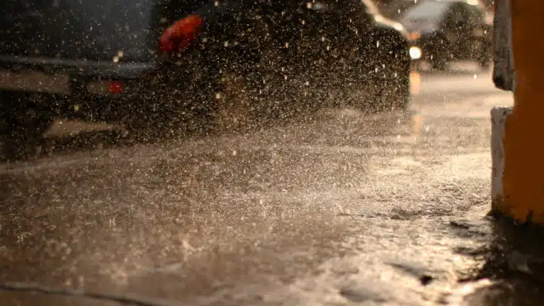 Дождь со снегом ожидается сразу в 14 регионах Казахстана