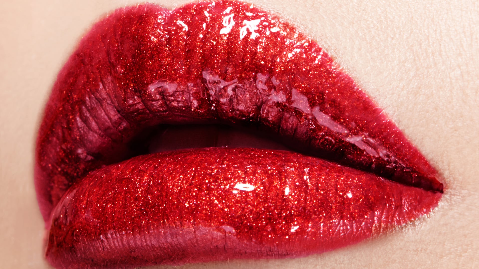 Тренды новогоднего макияжа: как создать незабываемый праздничный образ