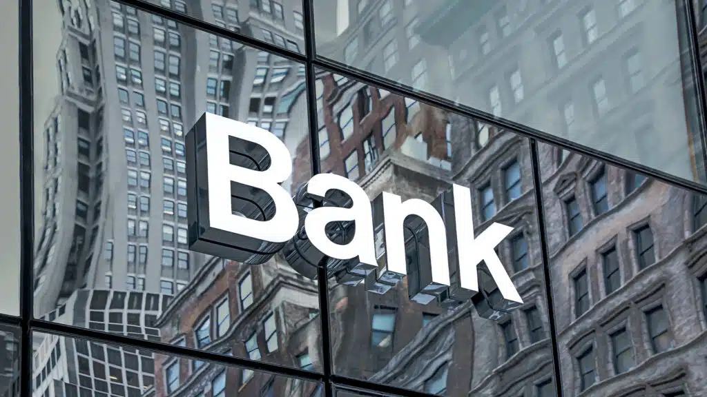 Принятый парламентом закон о банках направят президенту на подпись/shutterstock, бильд-редактор: Дастан Шанай