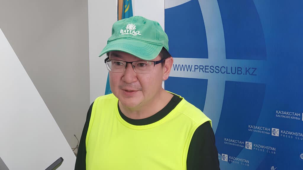 Алматинец объехал Казахстан и увидел, что в регионах экология хуже, чем в мегаполисах