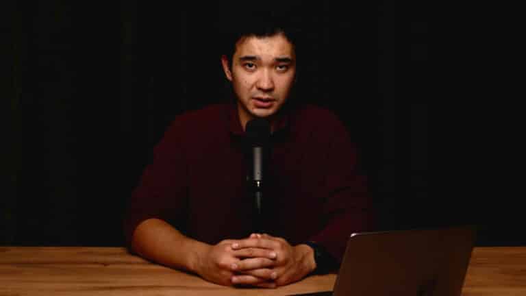 Почему Казахстан стоит любить, рассказал Jurttyn Balasy