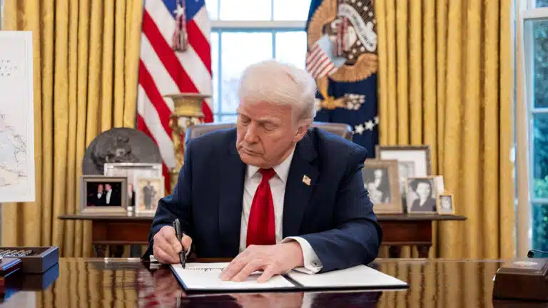 Trump bars states from regulating AI, citing global competition