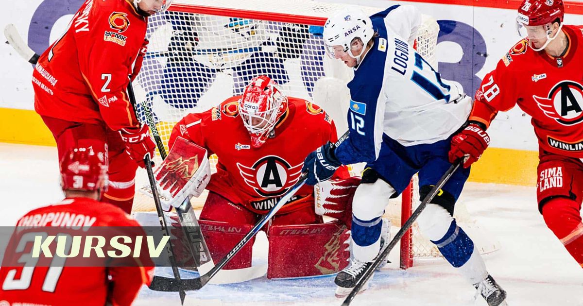 Хоккейный «Барыс» отметил День независимости победой в Екатеринбурге