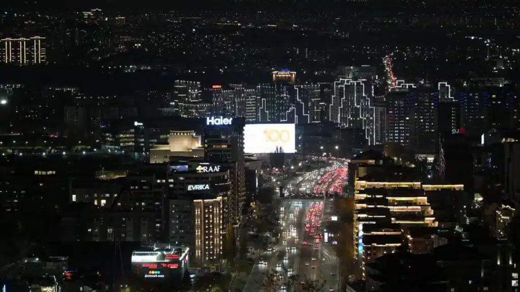 Ішкі істер министрі Ержан Сәденовтің мәлімдеуінше, ауыр қылмыс түрлері едәуір азайып отыр / фото: Алматы қалалық әкімдігі