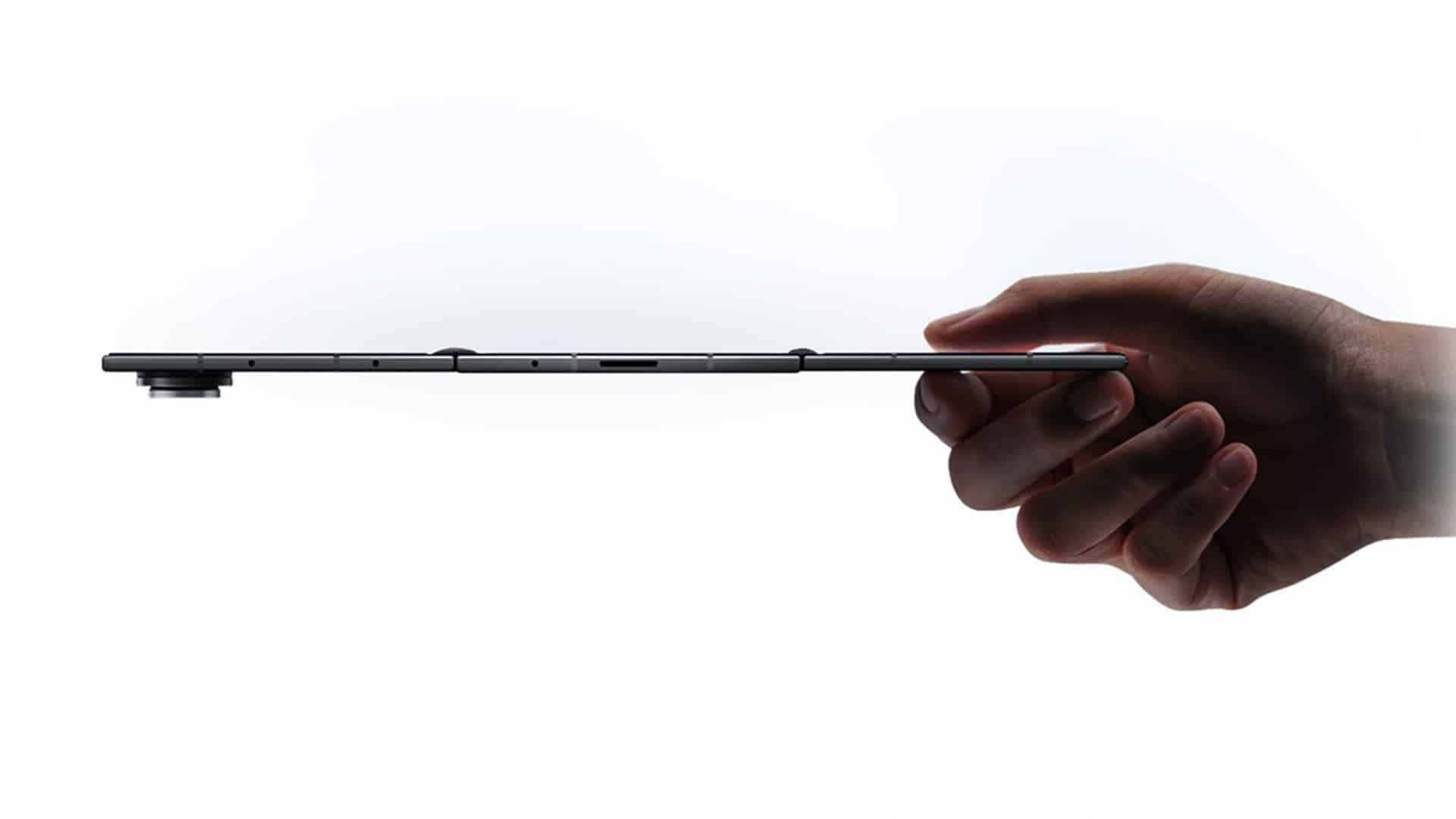 Galaxy-Z-TriFold samsung үш бүктелетін үш экраны бар смартфон