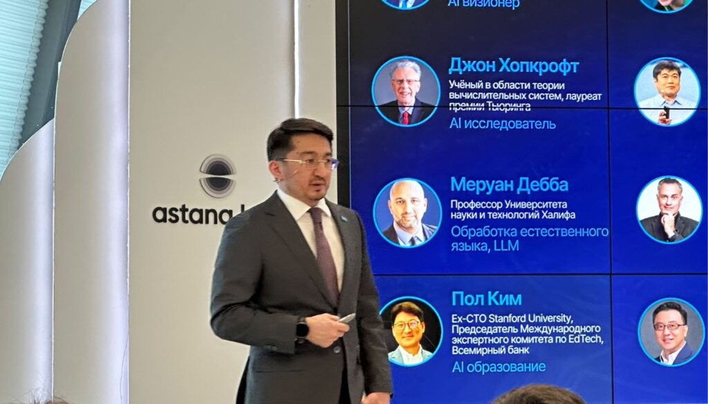 Мемлекеттік қызметкерлер бәсекеге қабілетті болуы керек – Жаслан Мәдиев