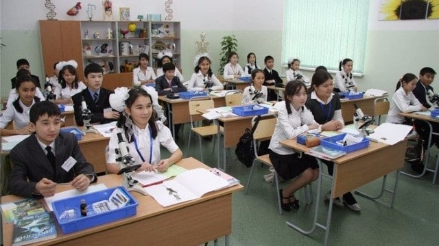 Науқастардың ішінде оқушылар арасындағы аурушаңдық - 25 пайыз, яғни 3 430 бала ауырған / фото: KursivMedia мұрағаты