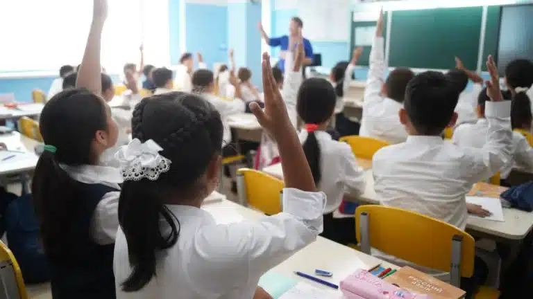 Министр мектепте пәндер біріктірілмейтінін ресми түрде жариялады