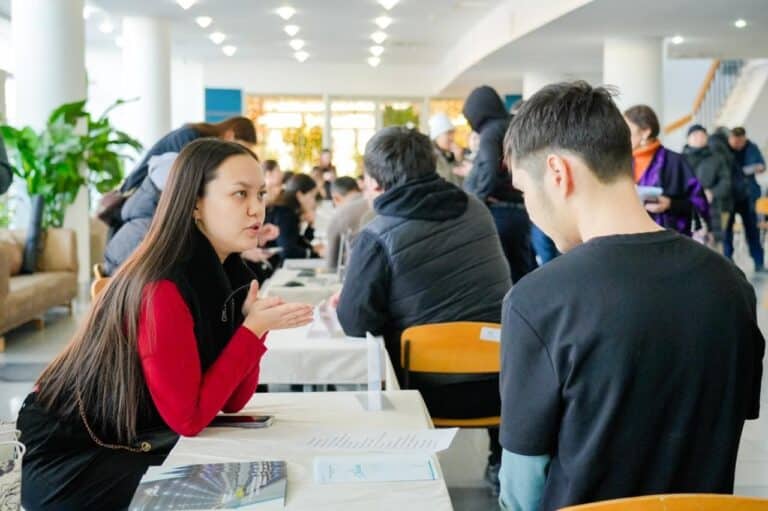 В Астане прошла акция «Закон и порядок» для подопечных службы пробации