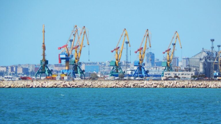Chinese contractor to begin construction of new seaport in Aktau next year
