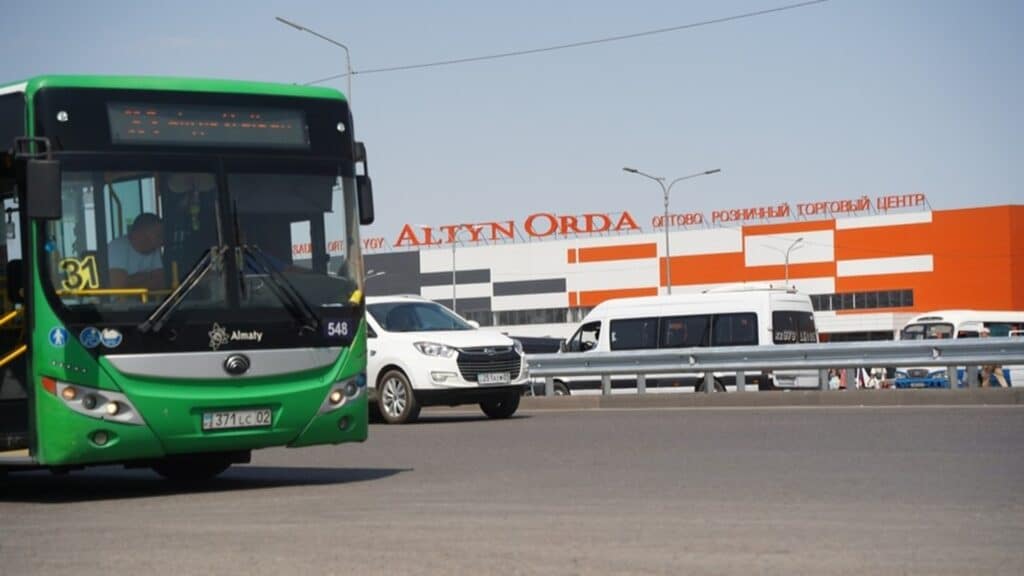 Алматы тұрғындары жаппай қоғамдық көлікке отыруға тиіс – Бас жоспар авторы