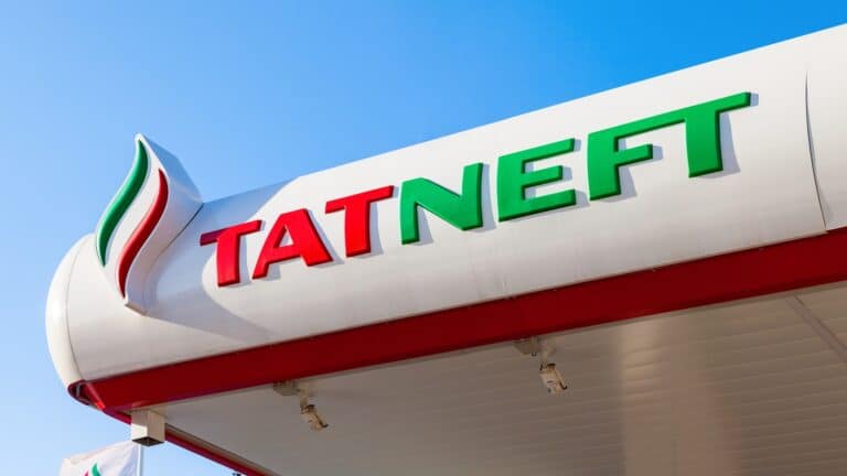 Лондон Қазақстанда ірі жобалары бар ресейлік компанияларға санкция салды