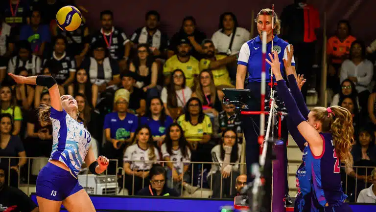 Волейболистки «Жетысу» с поражения начали клубный ЧМ в Бразилии