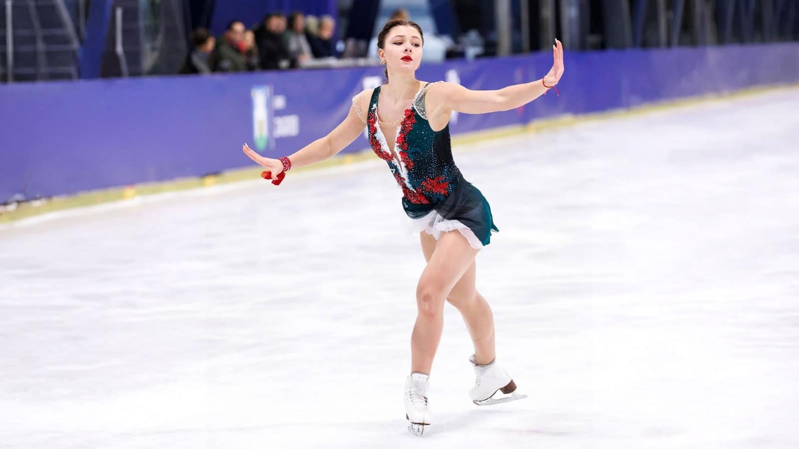 Казахстанская фигуристка Софья Самоделкина завоевала бронзу на турнире серии Challenger в Хорватии – Golden Spin 2025.  