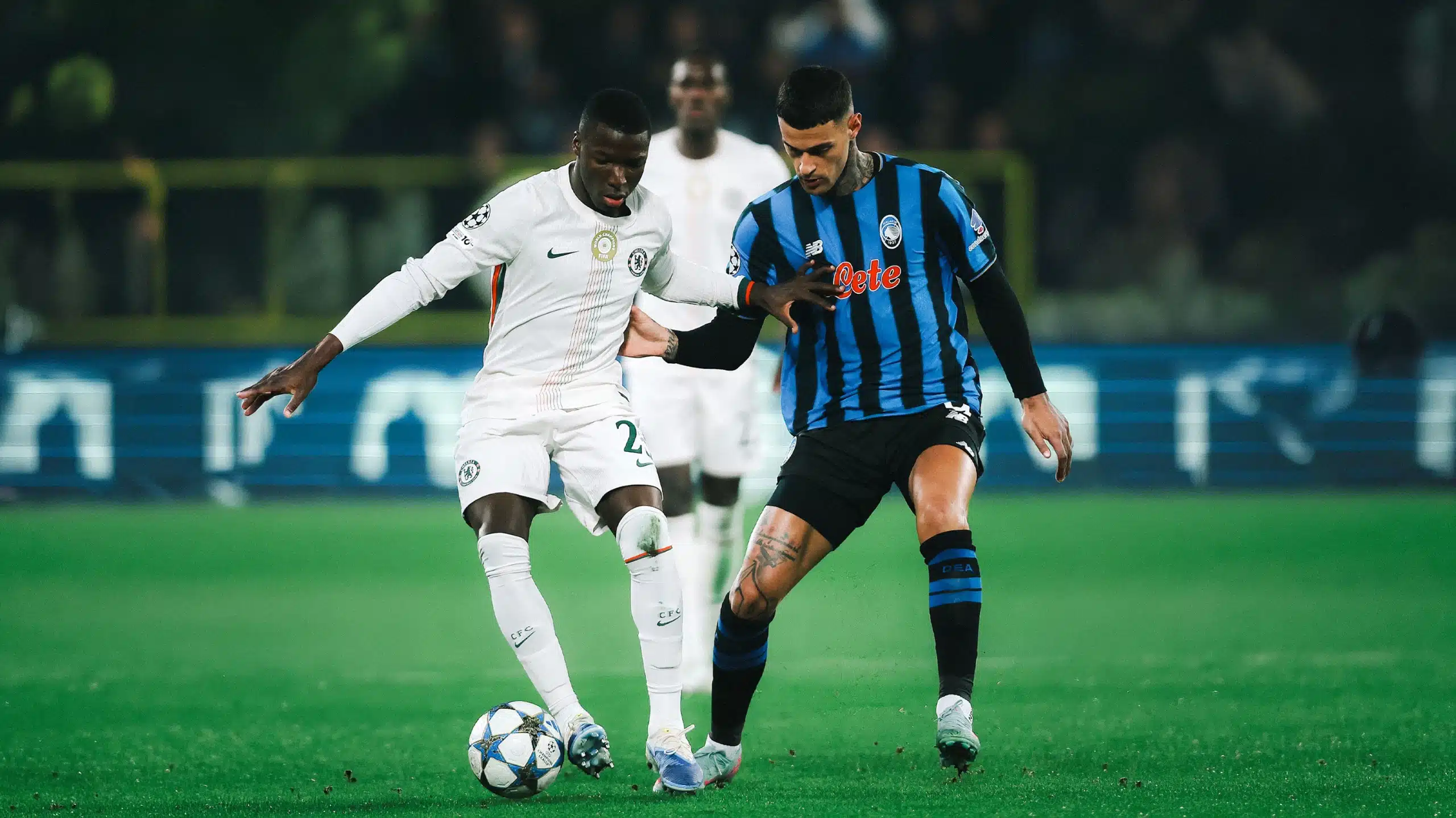 «Челси» проиграл в матче ЛЧ, ведя в счете после первого тайма, впервые с 2013 года. Коллектив из Лондона уступил «Аталанте».