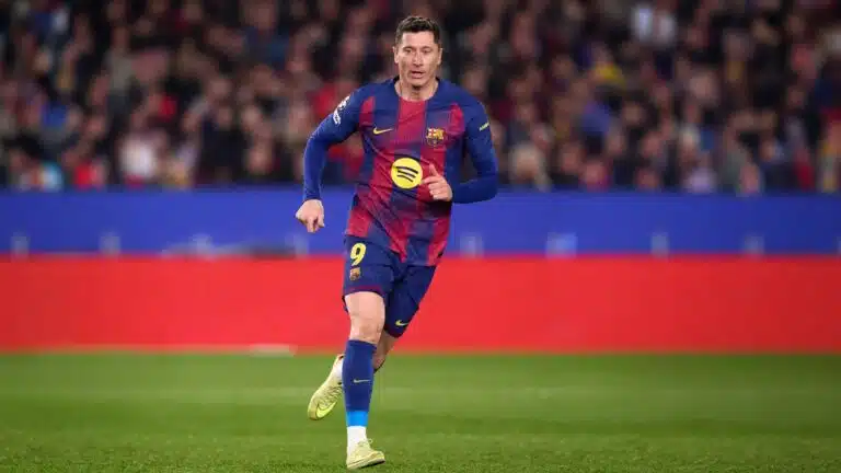 Форвард «Барселоны» Роберт Левандовски провел переговоры о трансфере с клубом МЛС