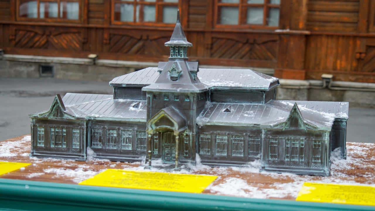 Тактильные 3D-модели появились у исторических зданий Алматы