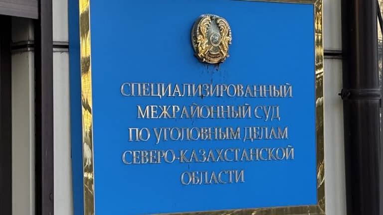 Почти миллиард тенге внес букмекерам обвиненный в мошенничестве Виталий Световой