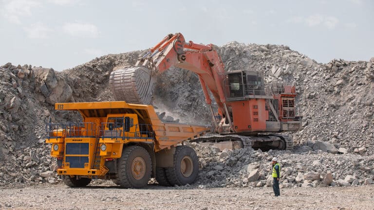 Один из лидеров по добыче золота в РК закрыл убыточную «дочку»