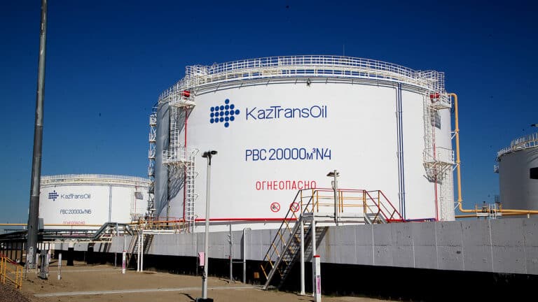 Минэнерго: авиатопливо в Узбекистане не производят из казахстанской нефти