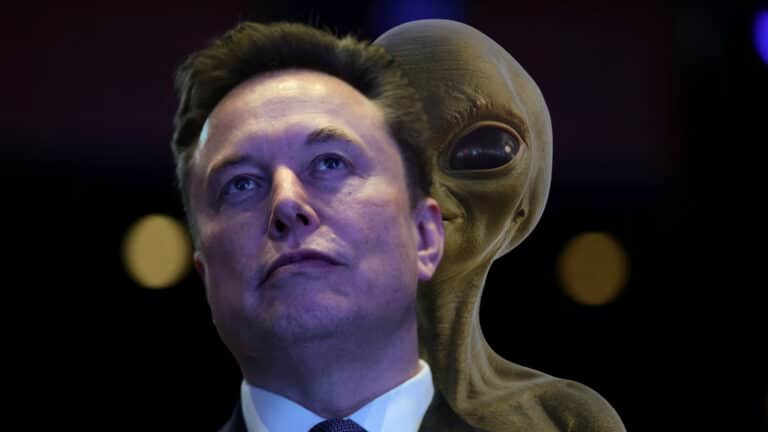 Илон Маск хочет воплотить «Стартрек» в реальность и встретить инопланетян