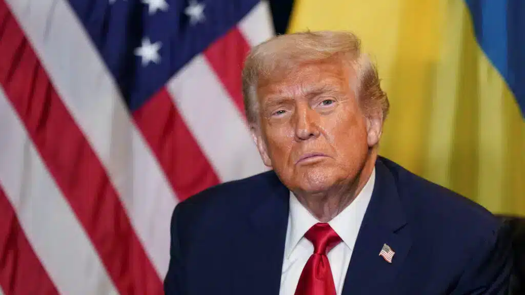 Трамп енді Колумбия президентіне қарсы операция жасамақ