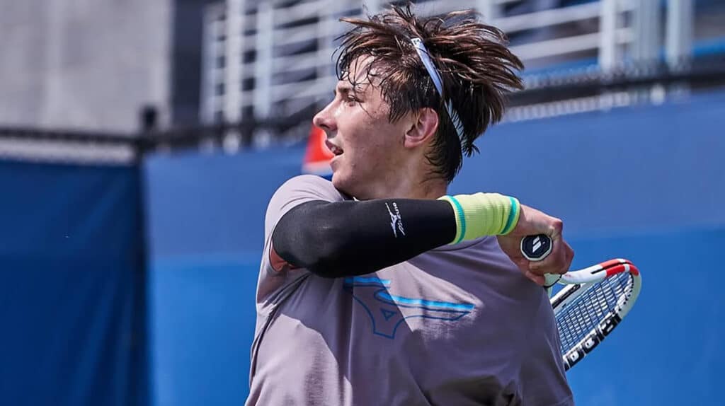 Александр Шевченко, проиграв в Мельбурне и в парном, и в одиночном разряде, покидает АО-2026