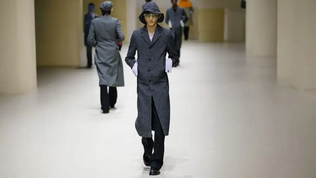 Фото: prada.com, бильд-редактор: Дастан Шанай